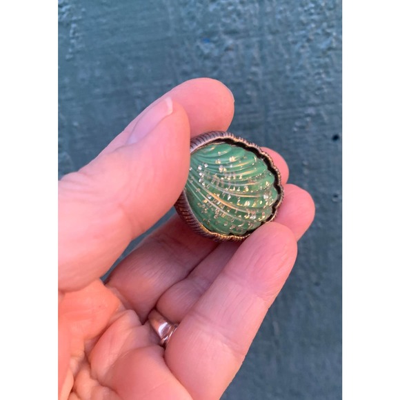 Green Molded Lucite Confetti Earrings - Picture 5 of 8